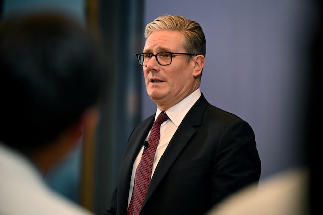 World News: UK pushes Northern Ireland as model for disarming Gaza